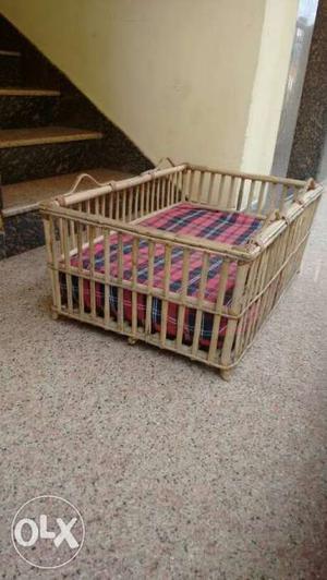 Pet bed! suitable for bigger dogs. comes with