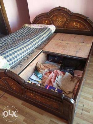5/6 size Storage Bed (Queen size) at Park Street Wakad