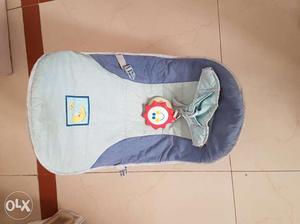Baby bathing chair in good condition