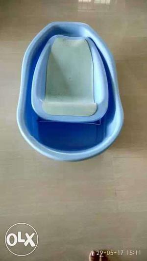 Baby bathtub can be used from new born to 2 years