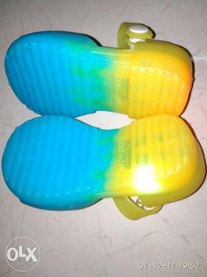 Baby shoes lights shinning in heels brand new good condition