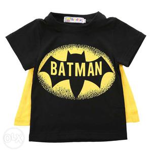 Batman T-shirt with cape! Age group 3-4 year old. Beautiful