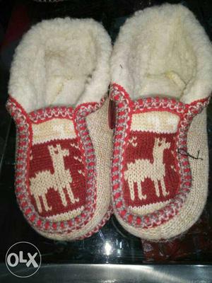 Beige-and-red Camel Print Home Slipper