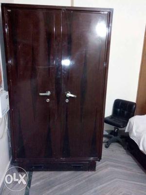 Double door metal almirah in very good condition...
