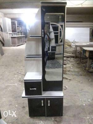 Dressing Teble
