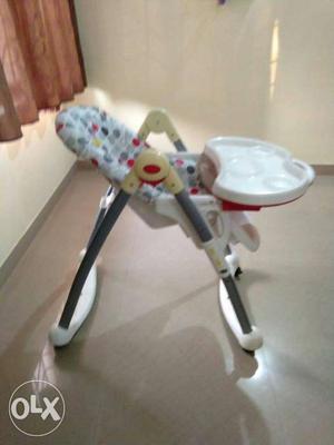 Excellent condition Branded-Mee Mee Baby High chair