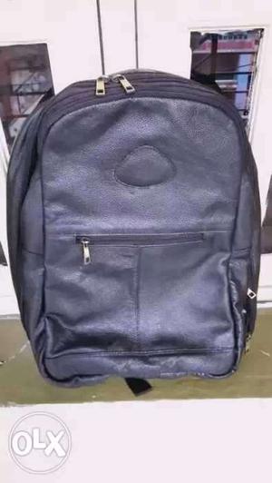 Genuine leather Laptop bag expandable storage not used