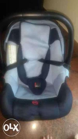 Good condition baby seater..pls call me if anyone