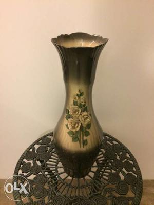 Green And White Ceramic Vase