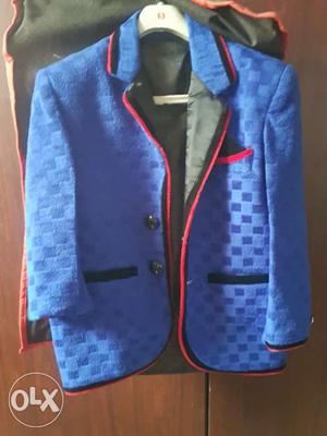 Male jacket for 8 yrs old kid. perfect for