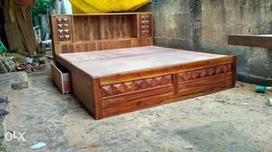 Original teakwood king size cot own manufacturing