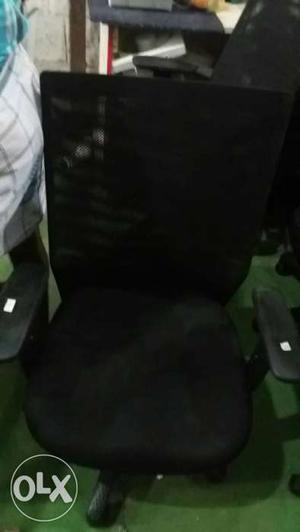 Revolving chair black colour very good condition