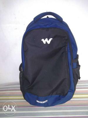 Wildcraft college bag