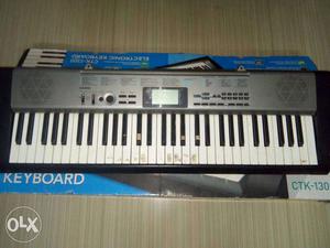 Brand new Electric Keyboard with all the things