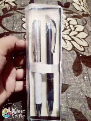 Combo of 2 professional pen in new condition