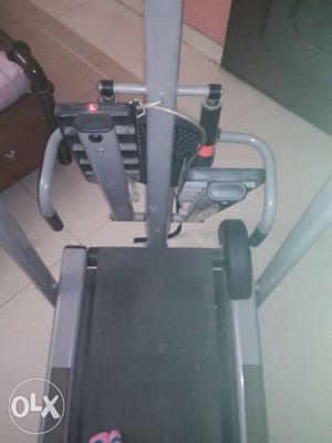 Manual treadmill and cycle in good working