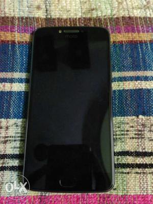 Moto E4 Plus in excellent condition with all