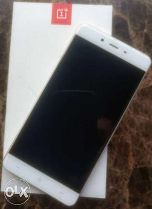 OnePlus X White Colour. Superb like-new condition.