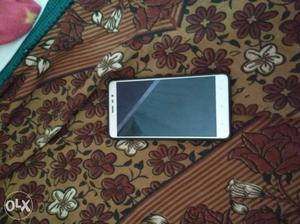 Redmi note 3 good condition 1.3 years with box and bill