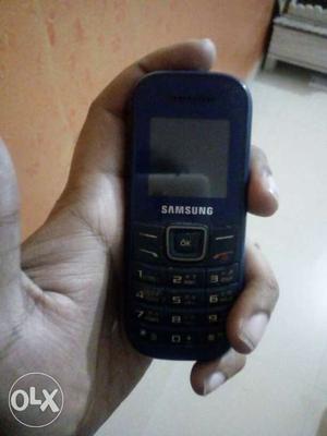 Samsung guru good condition... fix price..