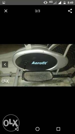 Silver And Black Aerofit Dual-cardio Machine Screenshot