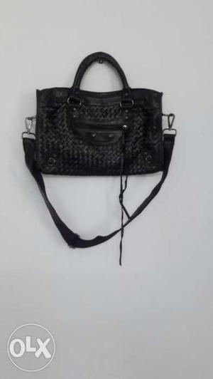 Unused Leather handbag for ladies