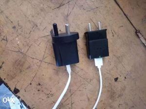 Urgently Sell 3 original mobile charger 1