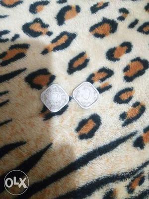 2 five paise coins in good condition