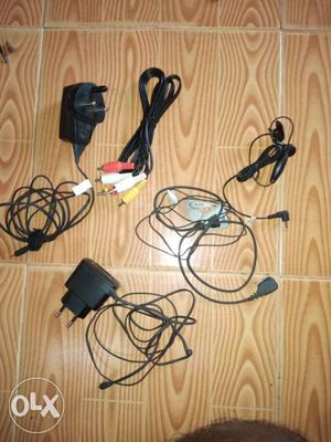 3 pin audio and video new and old Nokia charges 2 headphones