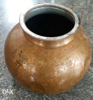 For sale 60 yrs old water pot and water dispenser of pure