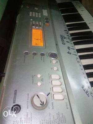 Grey Yamaha Electronic Keyboard