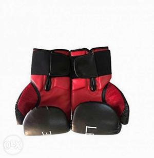 New le' buckle Black And Red Training Gloves - 12 oz