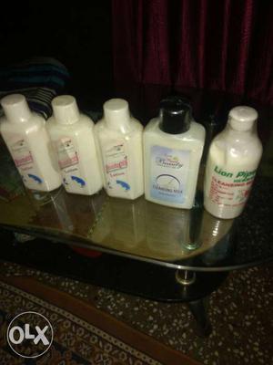 5bottles of cleansing milk or body lotion packed