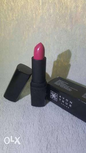 Avon matte lipstick with splendidly Fuchsia in colour