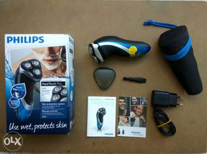 Black And Blue Philips AquaTouch AT Men's Shaver With