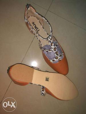 Brown-white-black Nell T-strap Sandals