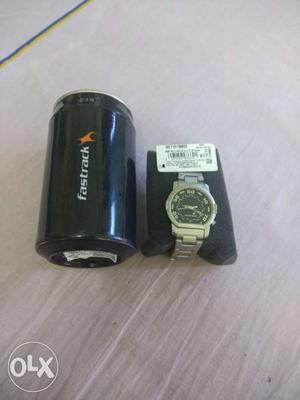 Fastrack watch purchased on 6 Dec . bill & 1 year
