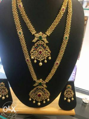 Gold Ruby Embellished Bib Necklaces