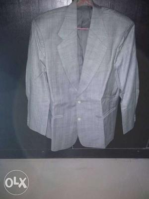 Gray Notched Lapel Suit Jacket