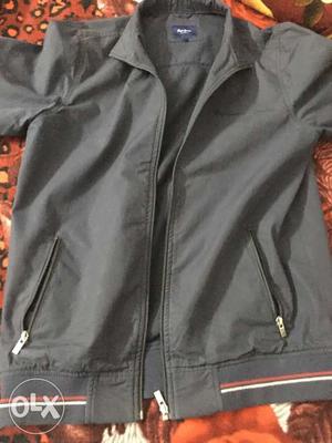 Gray Zip-up Jacket