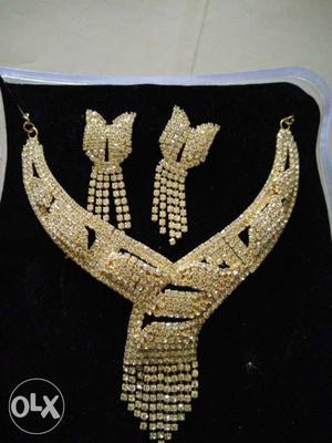 Necklace Set bought fron Hyderabad. Never used.