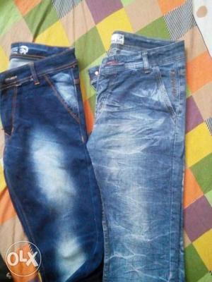 Pack of 2 unused jeans