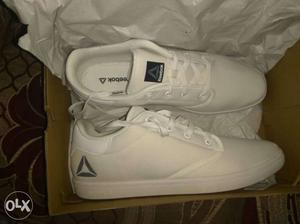 Pair Of White Reebok Low-top Sneakers With Box
