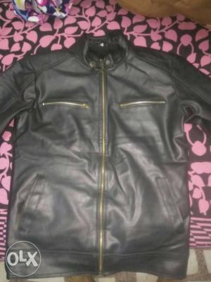 Styles biker jacket, from Canada material. very