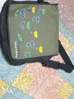 Tution bag really in a good condition only 1