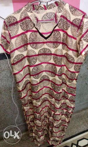 Women's Brown And Pink V-neck Dress