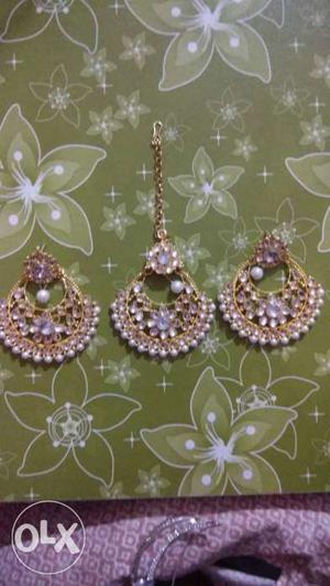 Women's Gold Pendant Necklace And Earrings Set