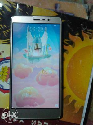 2gb,16 gb mi note 3 old but look like new