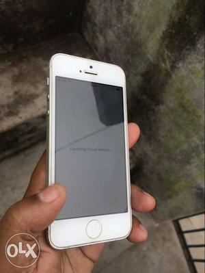 Fixed price, iPhones 5.32GB,4G LTEonly mobile and charger.no