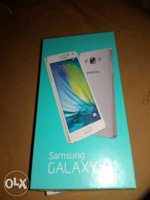 Samsung a5 with all accessories ladies used